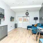 Coldharbour Daire Bristol