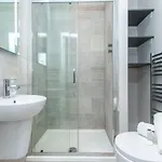 Coldharbour Apartment *