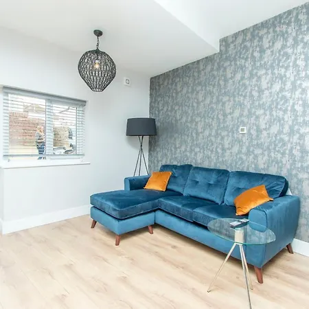 Coldharbour Apartment *