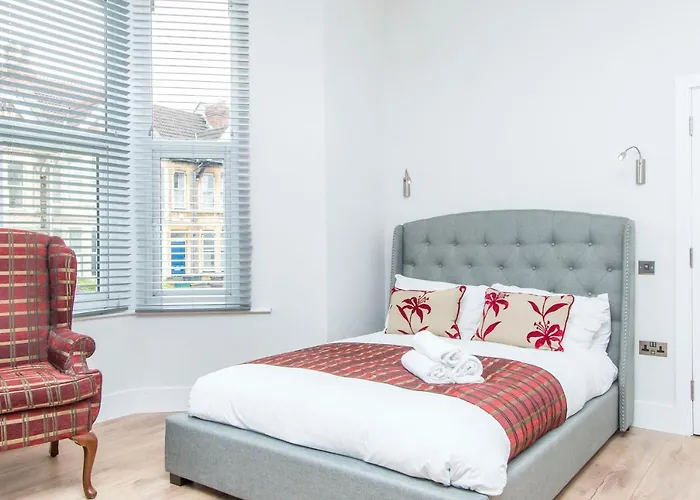 Coldharbour Apartment