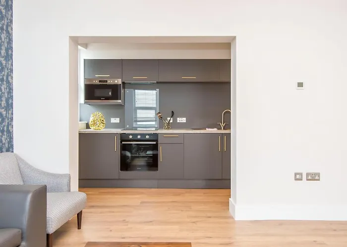 Coldharbour Apartment