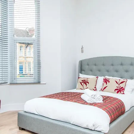 Coldharbour דירה